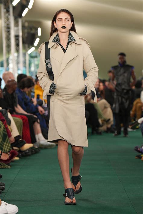 burberry spring 2025|burberry spring fashion show.